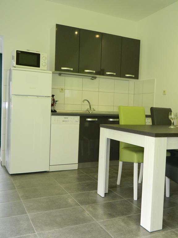 Apartmani Marinovic Podgora Buitenkant foto