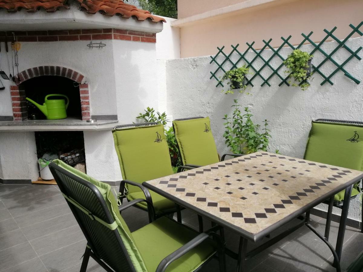 Apartmani Marinovic Podgora Buitenkant foto